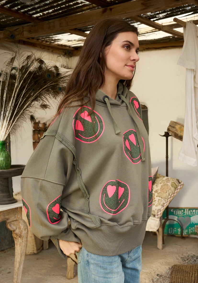 Hoodie Wide Heartface allover Strass - oliv