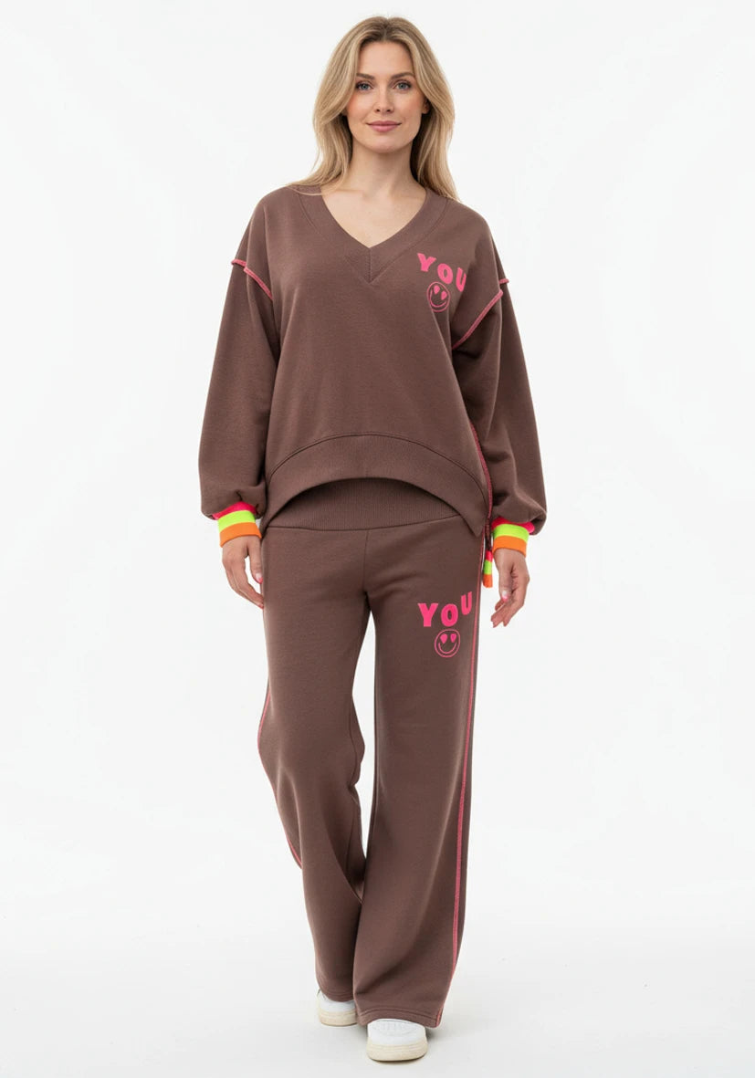 Sweatpants Hey you! - chocolate