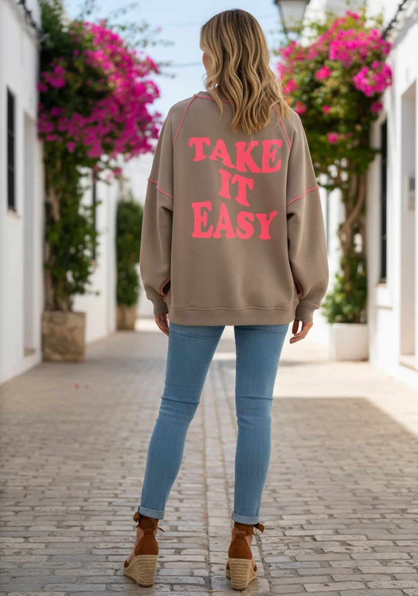 Roundneck Tiger take it easy - sand