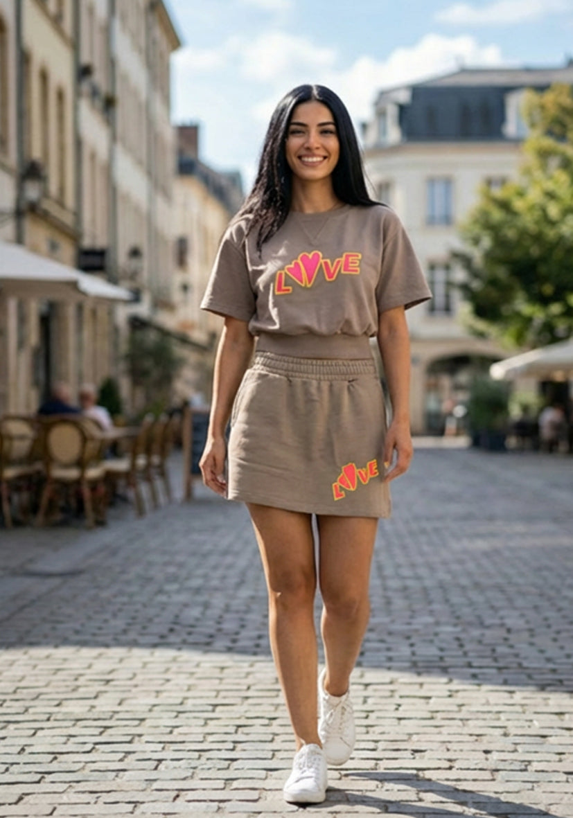 Roundneck Shortsleeve Love - sand