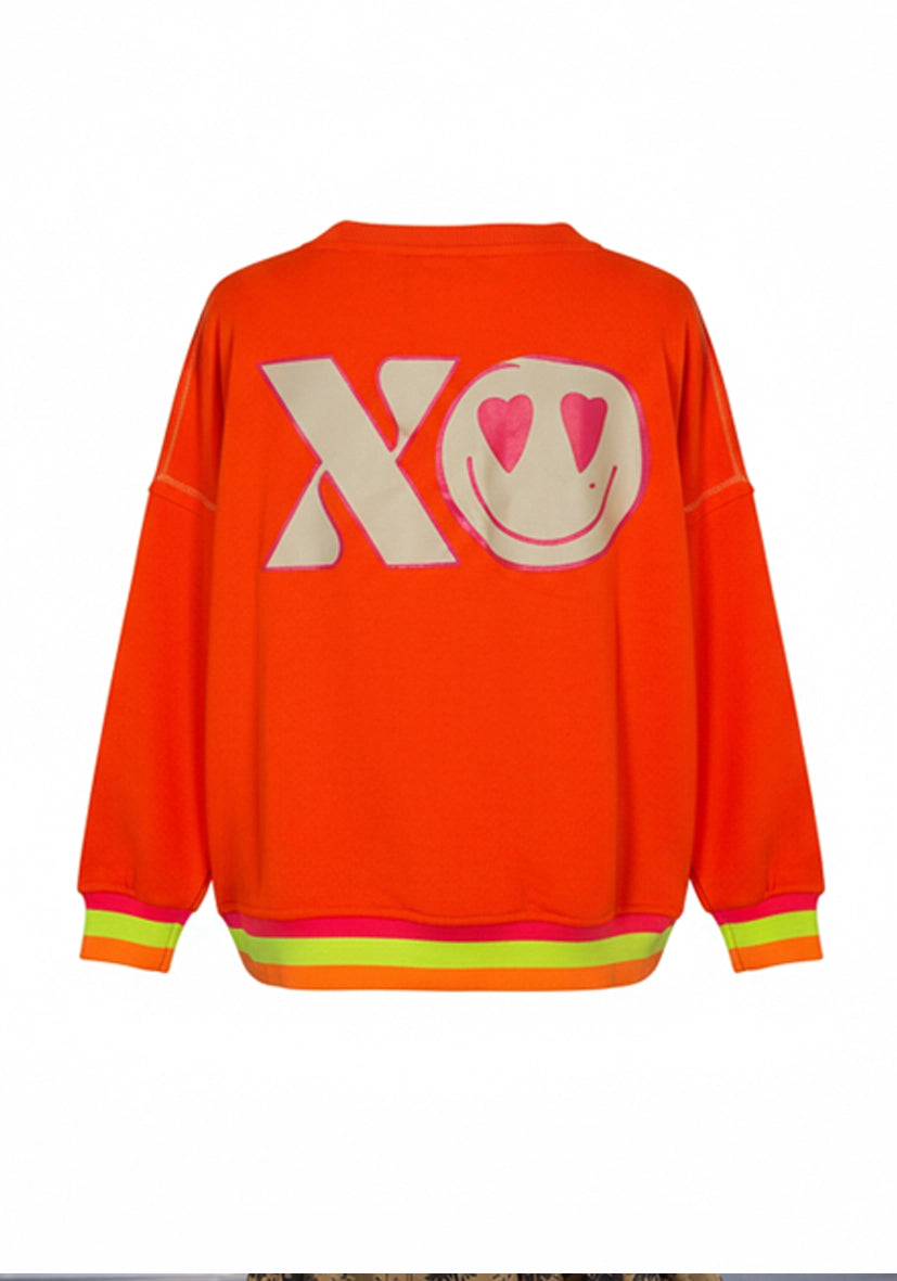 Roundneck XO Leo Hearts - crocus