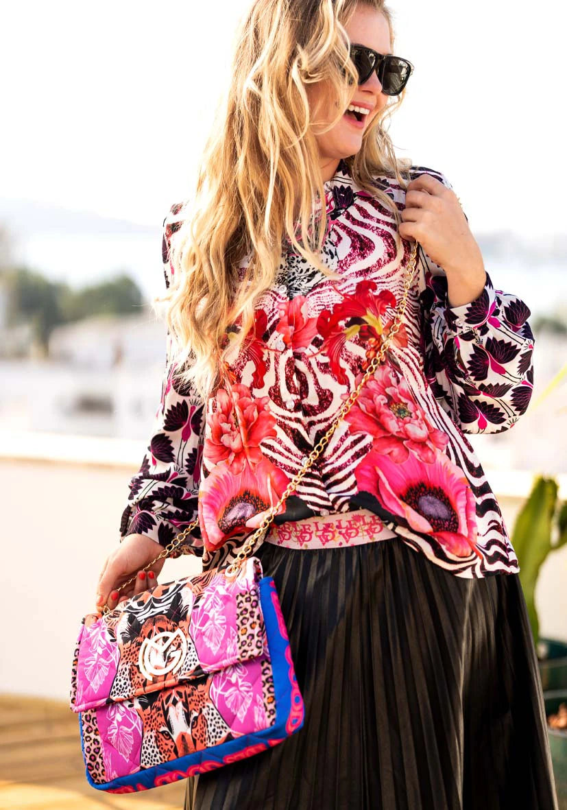 Umhängetasche Flap Bag Good Vibes