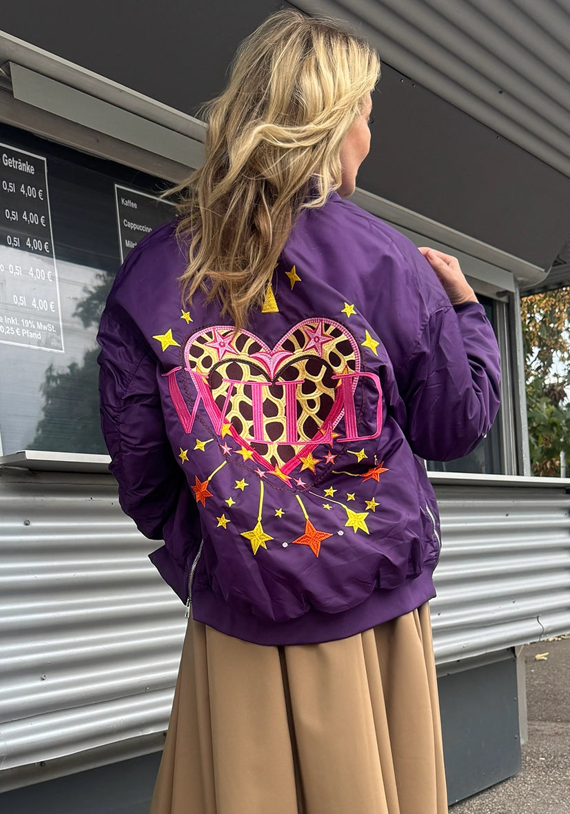 Bomberjacket Stitched Wild Heart - Pflaume