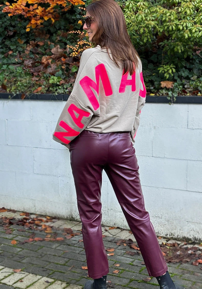 Pants aus hochwertigem Lederimitat