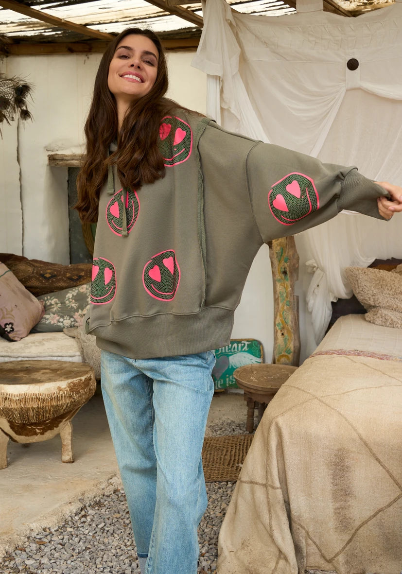 Hoodie Wide Heartface allover Strass - oliv