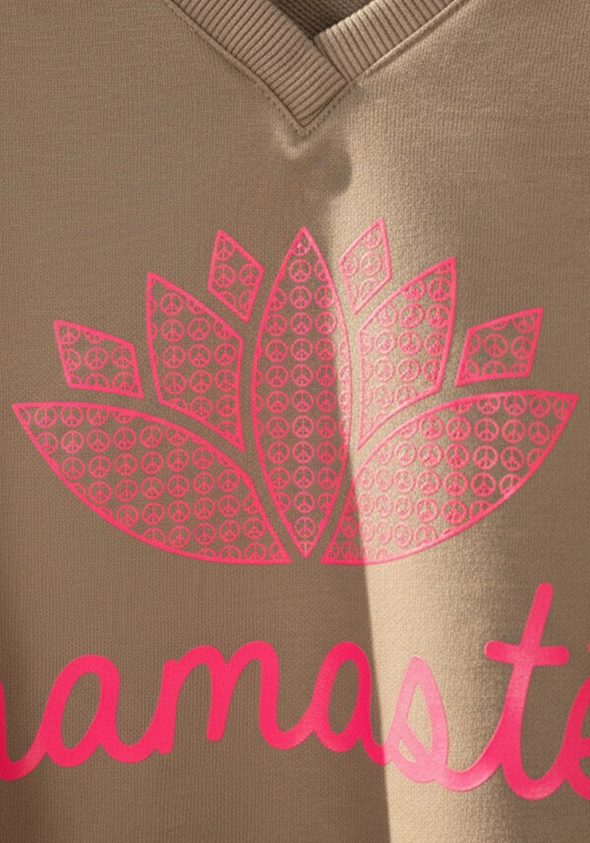 V-Neck Namasté Peace - sand