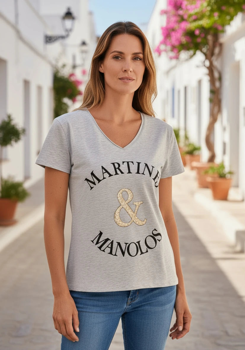 T-Shirt V-Neck Martinis and Manolos - hellgrau