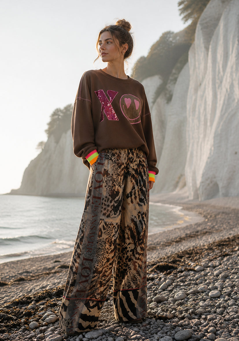 Roundneck XO Heartface - braun