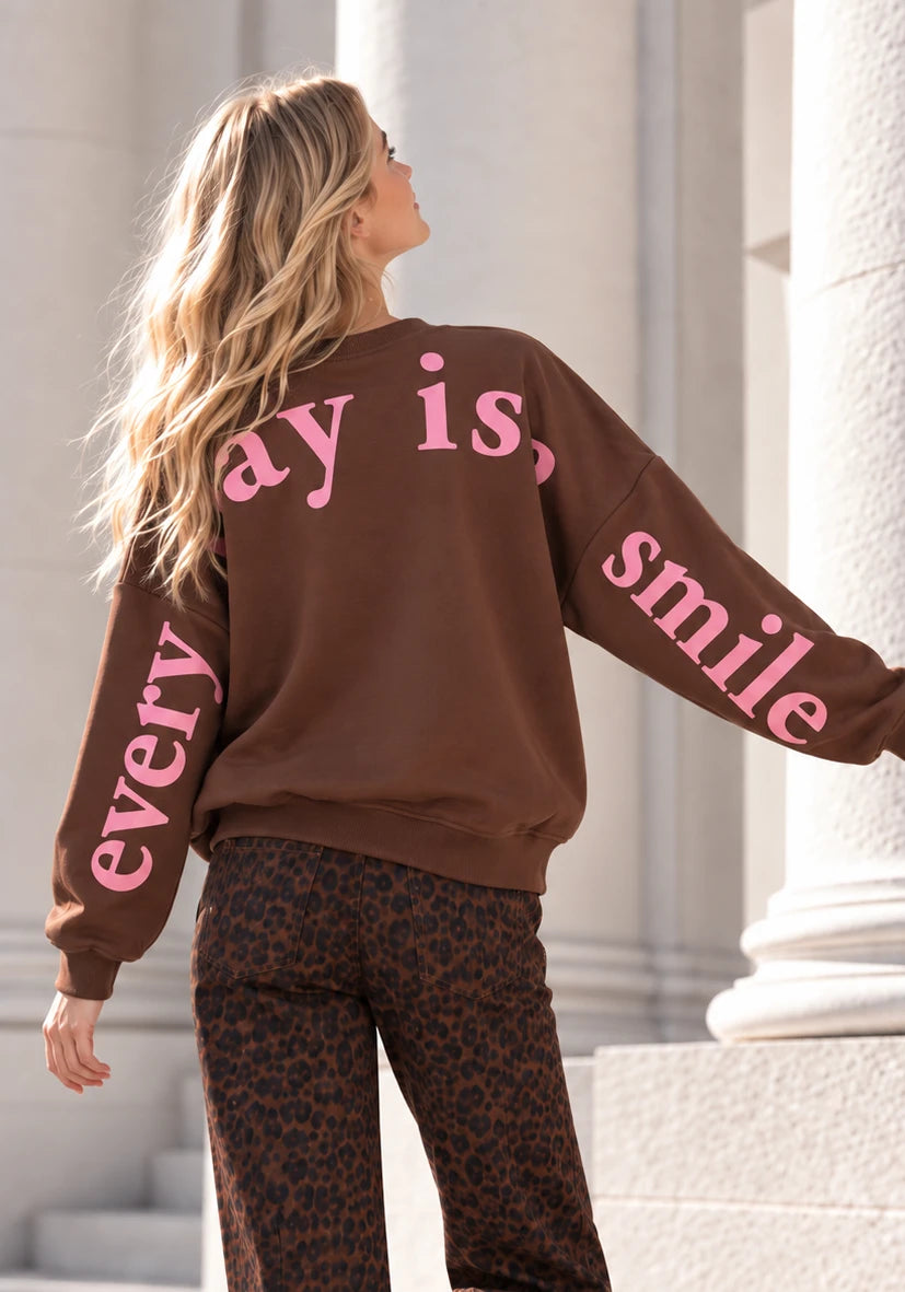 Roundneck Everday is a smile - braun